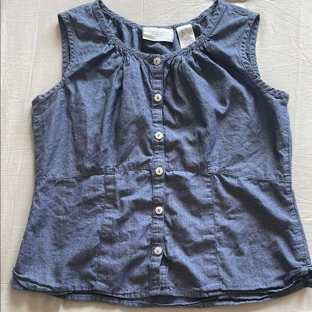 Women's Sleeveless Button-Down Chambray Top - Blue
